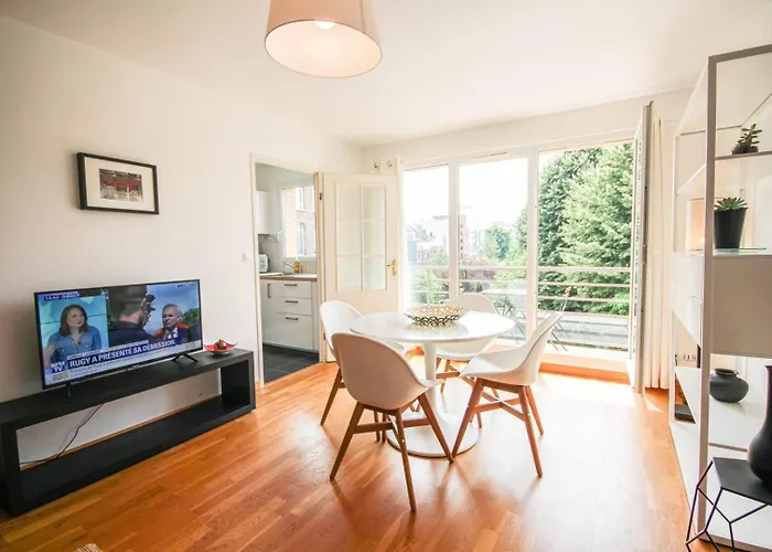 With Balcony, Parking And Elevator Apartment Lille